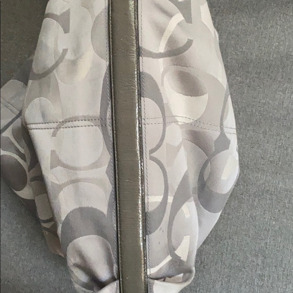 EUC RARE authentic Coach grey classic “c” purse - Picture 6 of 10